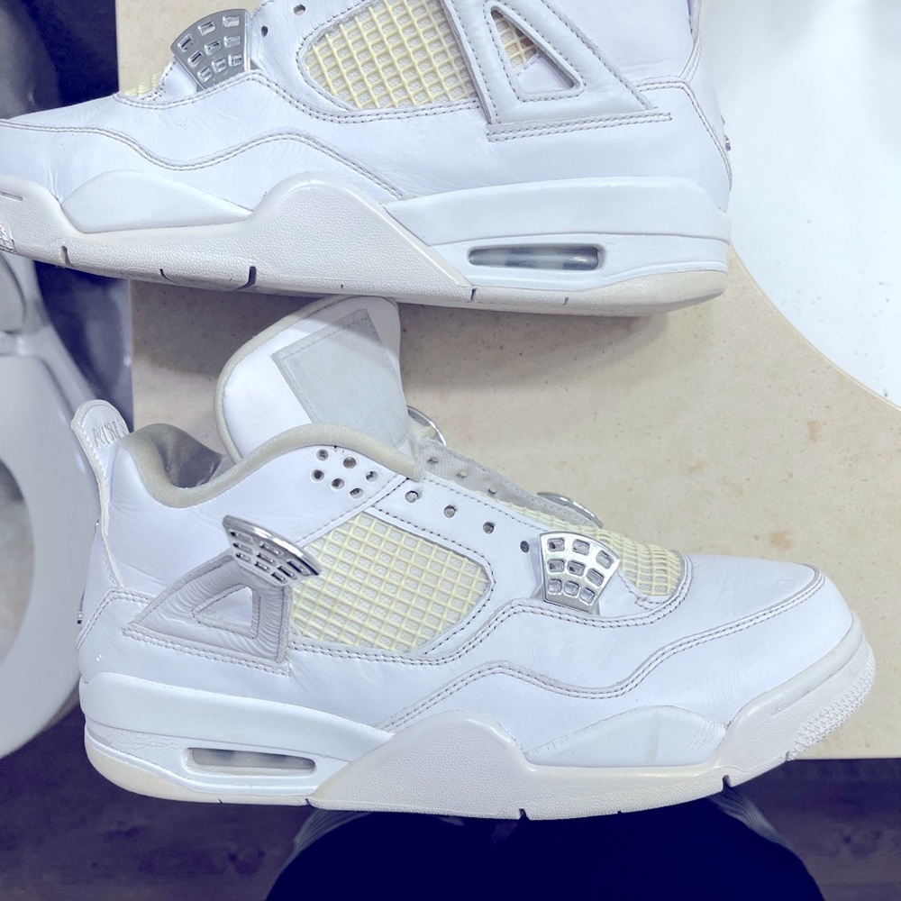 White with Silver buckle 2017 Jordan retro 4's "Pure Money"  SIZE 9
